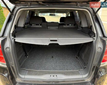 Черный Опель Зафира, объемом двигателя 1.8 л и пробегом 189 тыс. км за 5999 $, фото 18 на Automoto.ua