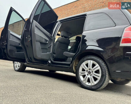 Чорний Опель Зафіра, об'ємом двигуна 1.8 л та пробігом 284 тис. км за 4600 $, фото 11 на Automoto.ua