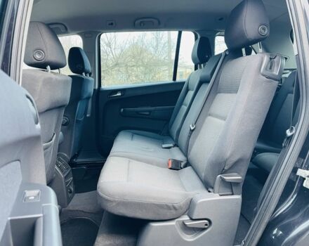 Черный Опель Зафира, объемом двигателя 1.9 л и пробегом 190 тыс. км за 5900 $, фото 11 на Automoto.ua