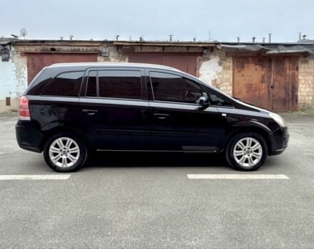 Черный Опель Зафира, объемом двигателя 1.8 л и пробегом 279 тыс. км за 4600 $, фото 3 на Automoto.ua