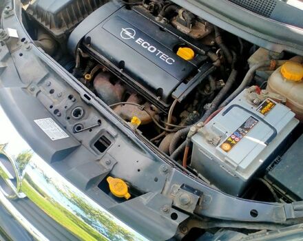 Чорний Опель Зафіра, об'ємом двигуна 1.6 л та пробігом 220 тис. км за 6000 $, фото 2 на Automoto.ua