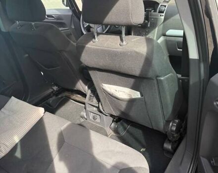 Черный Опель Зафира, объемом двигателя 2.2 л и пробегом 295 тыс. км за 4700 $, фото 2 на Automoto.ua