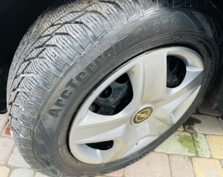 Черный Опель Зафира, объемом двигателя 1.9 л и пробегом 190 тыс. км за 5900 $, фото 6 на Automoto.ua