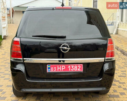 Черный Опель Зафира, объемом двигателя 1.8 л и пробегом 189 тыс. км за 5999 $, фото 4 на Automoto.ua