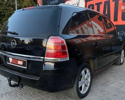 Чорний Опель Зафіра, об'ємом двигуна 1.6 л та пробігом 255 тис. км за 6000 $, фото 4 на Automoto.ua