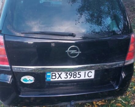 Черный Опель Зафира, объемом двигателя 1.8 л и пробегом 294 тыс. км за 6000 $, фото 1 на Automoto.ua