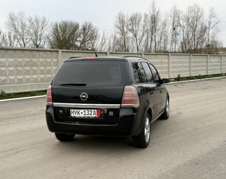 Черный Опель Зафира, объемом двигателя 1.9 л и пробегом 290 тыс. км за 2400 $, фото 2 на Automoto.ua