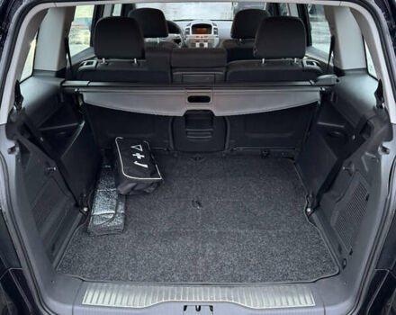 Черный Опель Зафира, объемом двигателя 1.8 л и пробегом 200 тыс. км за 6000 $, фото 20 на Automoto.ua