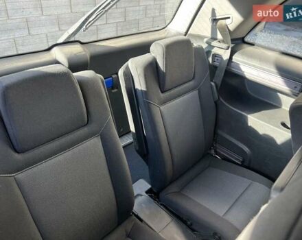 Черный Опель Зафира, объемом двигателя 1.91 л и пробегом 378 тыс. км за 3999 $, фото 4 на Automoto.ua