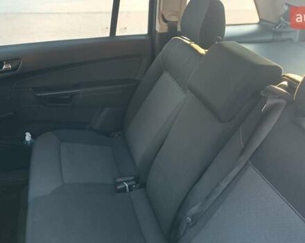 Черный Опель Зафира, объемом двигателя 1.8 л и пробегом 257 тыс. км за 5600 $, фото 8 на Automoto.ua