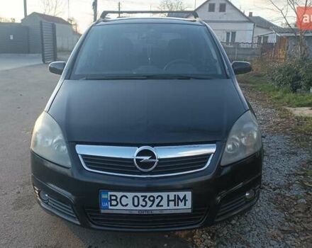 Черный Опель Зафира, объемом двигателя 1.8 л и пробегом 257 тыс. км за 5600 $, фото 3 на Automoto.ua