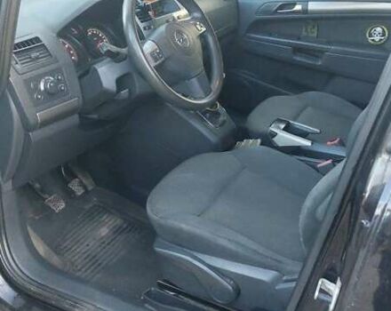 Черный Опель Зафира, объемом двигателя 1.8 л и пробегом 294 тыс. км за 6000 $, фото 5 на Automoto.ua