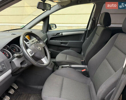 Черный Опель Зафира, объемом двигателя 1.8 л и пробегом 189 тыс. км за 5999 $, фото 11 на Automoto.ua