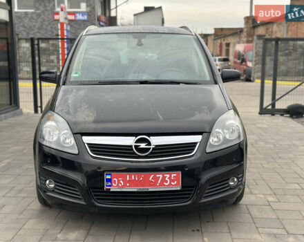 Черный Опель Зафира, объемом двигателя 1.8 л и пробегом 207 тыс. км за 5350 $, фото 3 на Automoto.ua