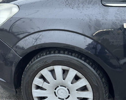 Черный Опель Зафира, объемом двигателя 1.91 л и пробегом 344 тыс. км за 5300 $, фото 5 на Automoto.ua