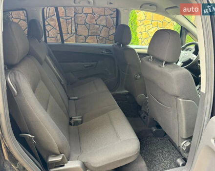 Черный Опель Зафира, объемом двигателя 1.8 л и пробегом 189 тыс. км за 5999 $, фото 13 на Automoto.ua