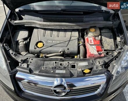 Черный Опель Зафира, объемом двигателя 1.9 л и пробегом 259 тыс. км за 6500 $, фото 14 на Automoto.ua