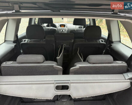 Черный Опель Зафира, объемом двигателя 1.6 л и пробегом 270 тыс. км за 4600 $, фото 12 на Automoto.ua