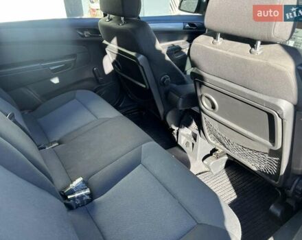 Черный Опель Зафира, объемом двигателя 1.91 л и пробегом 378 тыс. км за 3999 $, фото 8 на Automoto.ua