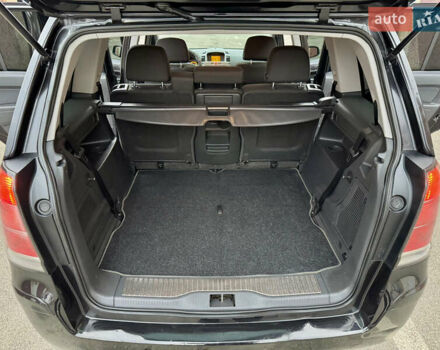 Чорний Опель Зафіра, об'ємом двигуна 1.8 л та пробігом 284 тис. км за 4600 $, фото 16 на Automoto.ua