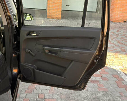 Чорний Опель Зафіра, об'ємом двигуна 1.8 л та пробігом 107 тис. км за 8200 $, фото 18 на Automoto.ua