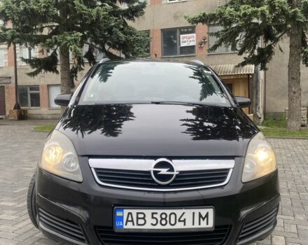Черный Опель Зафира, объемом двигателя 1.9 л и пробегом 340 тыс. км за 5550 $, фото 1 на Automoto.ua
