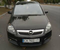 Чорний Опель Зафіра, об'ємом двигуна 2.2 л та пробігом 240 тис. км за 5700 $, фото 1 на Automoto.ua
