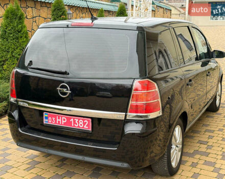 Черный Опель Зафира, объемом двигателя 1.8 л и пробегом 189 тыс. км за 5999 $, фото 3 на Automoto.ua