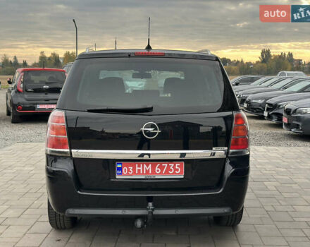 Черный Опель Зафира, объемом двигателя 1.8 л и пробегом 207 тыс. км за 5350 $, фото 6 на Automoto.ua