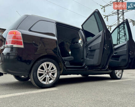 Чорний Опель Зафіра, об'ємом двигуна 1.8 л та пробігом 284 тис. км за 4600 $, фото 10 на Automoto.ua