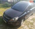 Черный Опель Зафира, объемом двигателя 1.6 л и пробегом 300 тыс. км за 5300 $, фото 1 на Automoto.ua