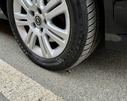 Черный Опель Зафира, объемом двигателя 1.8 л и пробегом 279 тыс. км за 4600 $, фото 22 на Automoto.ua