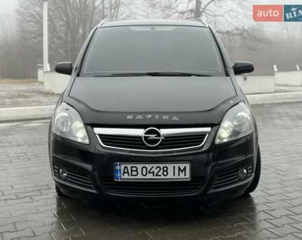 Чорний Опель Зафіра, об'ємом двигуна 1.6 л та пробігом 250 тис. км за 6250 $, фото 4 на Automoto.ua