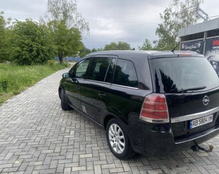 Черный Опель Зафира, объемом двигателя 1.9 л и пробегом 340 тыс. км за 5550 $, фото 4 на Automoto.ua