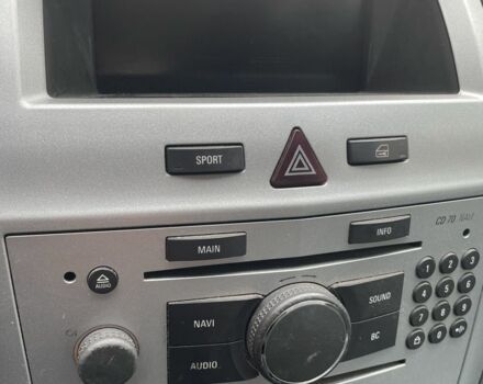 Черный Опель Зафира, объемом двигателя 1.8 л и пробегом 187 тыс. км за 5400 $, фото 10 на Automoto.ua