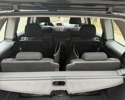 Чорний Опель Зафіра, об'ємом двигуна 1.6 л та пробігом 270 тис. км за 4750 $, фото 13 на Automoto.ua