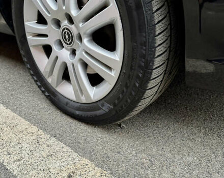 Чорний Опель Зафіра, об'ємом двигуна 1.8 л та пробігом 284 тис. км за 4600 $, фото 12 на Automoto.ua