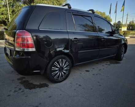 Черный Опель Зафира, объемом двигателя 1.6 л и пробегом 180 тыс. км за 4900 $, фото 19 на Automoto.ua