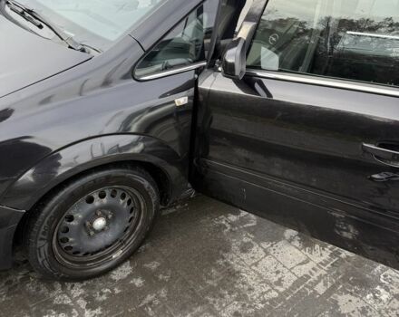 Черный Опель Зафира, объемом двигателя 1.9 л и пробегом 296 тыс. км за 5000 $, фото 8 на Automoto.ua