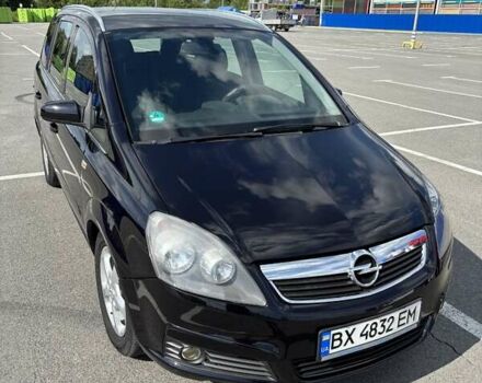 Черный Опель Зафира, объемом двигателя 1.9 л и пробегом 259 тыс. км за 6500 $, фото 1 на Automoto.ua