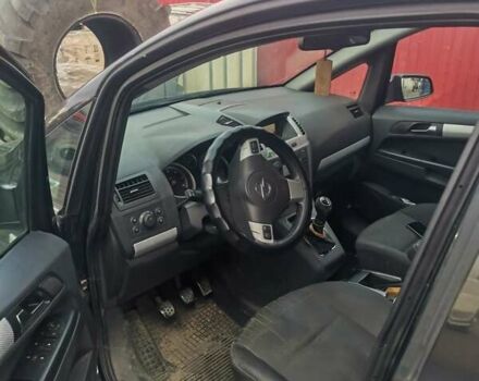 Черный Опель Зафира, объемом двигателя 1.91 л и пробегом 360 тыс. км за 4200 $, фото 2 на Automoto.ua