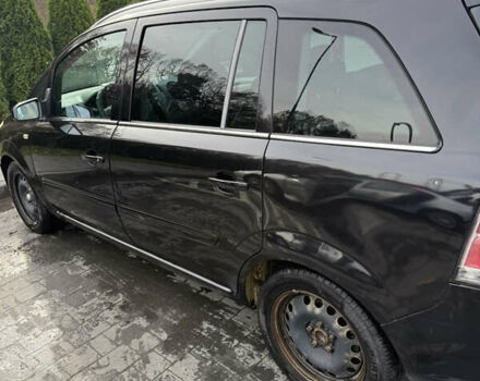 Черный Опель Зафира, объемом двигателя 1.91 л и пробегом 293 тыс. км за 5000 $, фото 8 на Automoto.ua