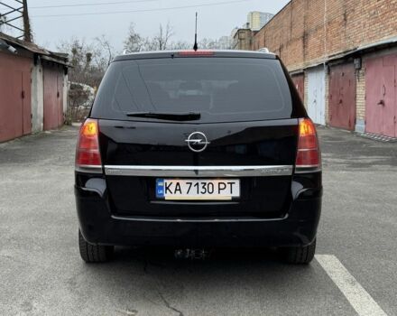 Черный Опель Зафира, объемом двигателя 1.8 л и пробегом 279 тыс. км за 4600 $, фото 7 на Automoto.ua