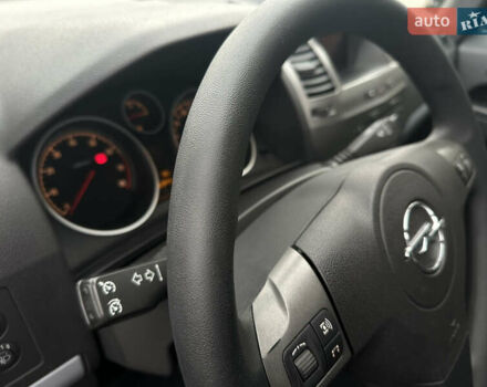 Чорний Опель Зафіра, об'ємом двигуна 1.6 л та пробігом 196 тис. км за 5700 $, фото 36 на Automoto.ua