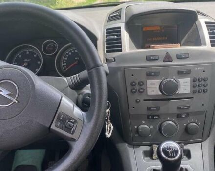 Черный Опель Зафира, объемом двигателя 1.9 л и пробегом 300 тыс. км за 6500 $, фото 11 на Automoto.ua