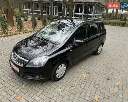 Черный Опель Зафира, объемом двигателя 1.6 л и пробегом 270 тыс. км за 4600 $, фото 7 на Automoto.ua