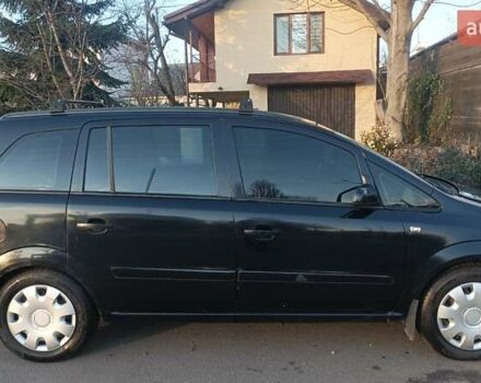 Черный Опель Зафира, объемом двигателя 1.8 л и пробегом 257 тыс. км за 5600 $, фото 1 на Automoto.ua