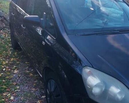 Черный Опель Зафира, объемом двигателя 1.8 л и пробегом 294 тыс. км за 6000 $, фото 2 на Automoto.ua