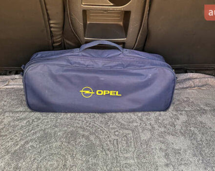 Чорний Опель Зафіра, об'ємом двигуна 1.8 л та пробігом 107 тис. км за 8200 $, фото 26 на Automoto.ua