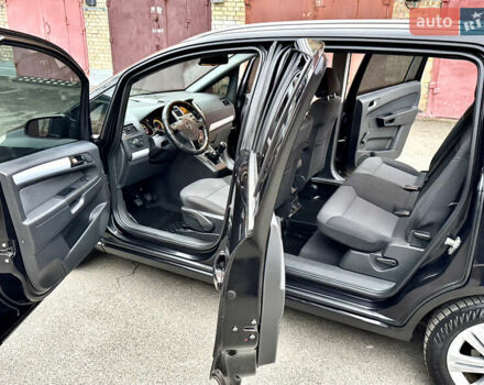 Чорний Опель Зафіра, об'ємом двигуна 1.8 л та пробігом 284 тис. км за 4600 $, фото 23 на Automoto.ua